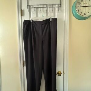 Anne Klein Black with red pinstripe lined Pants